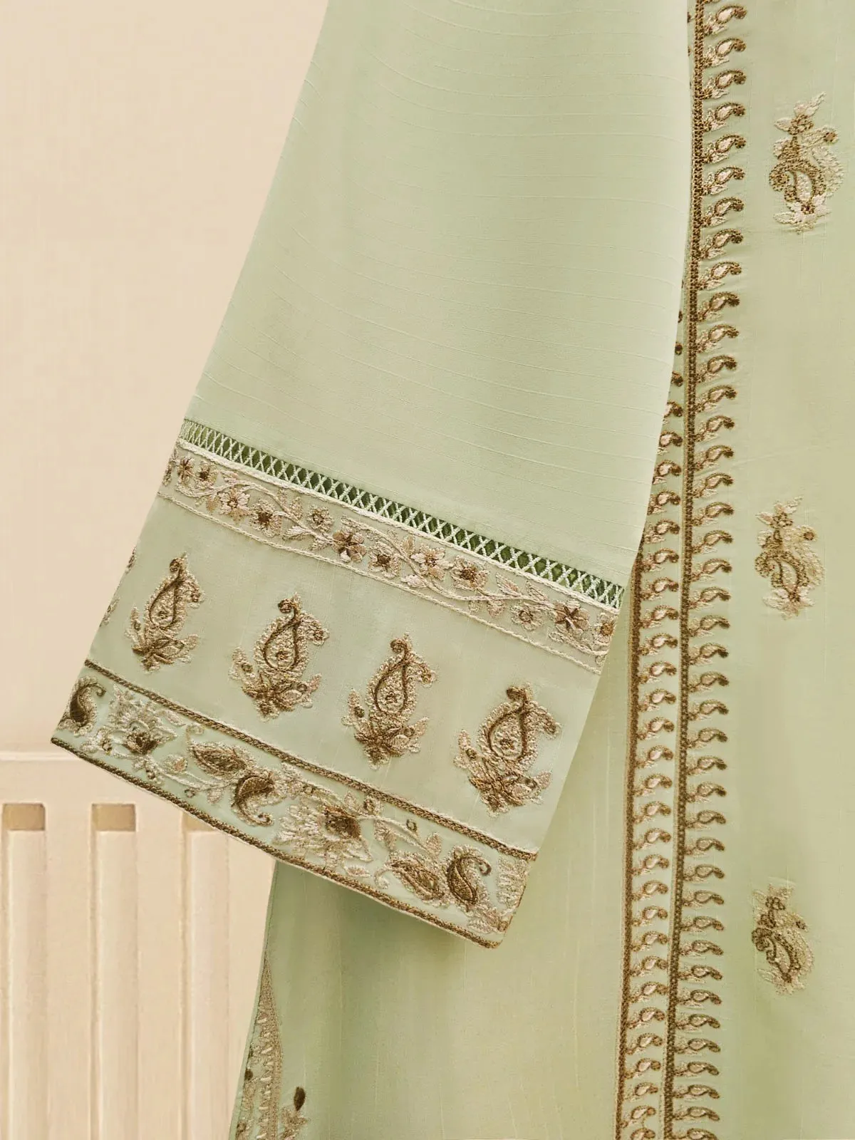 Agha Noor Pistachio Green Embroidered Jacquard 2-Piece (Shirt   Dupatta)