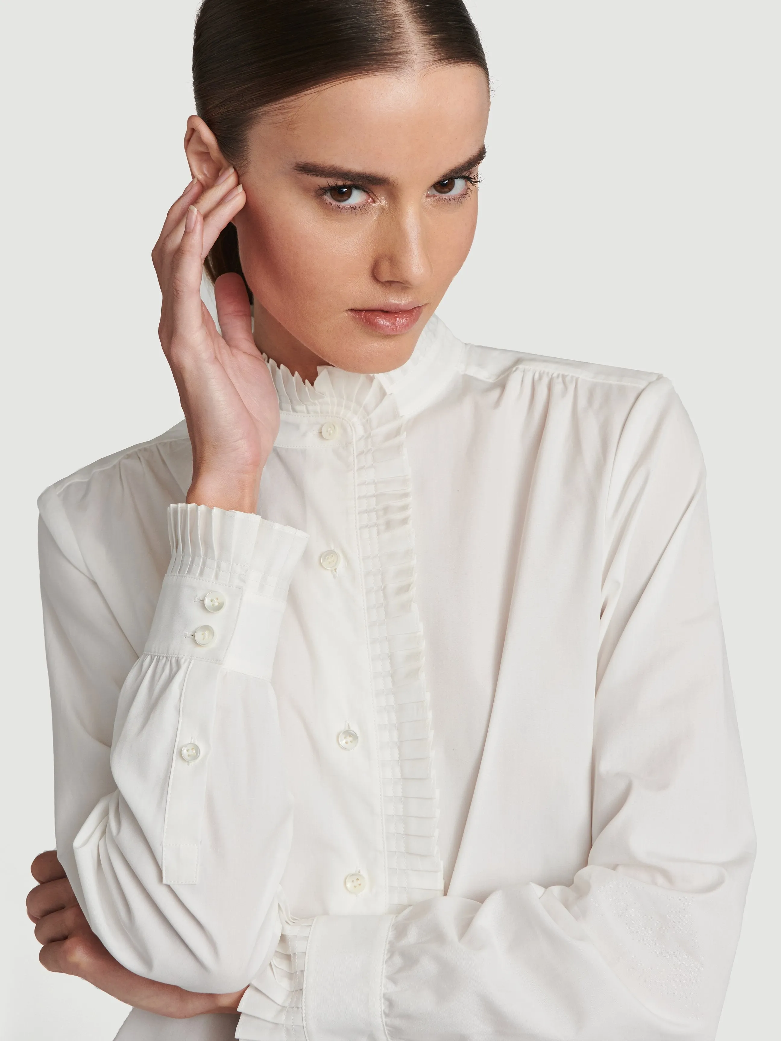 Easy Pleated Top -- Blanc