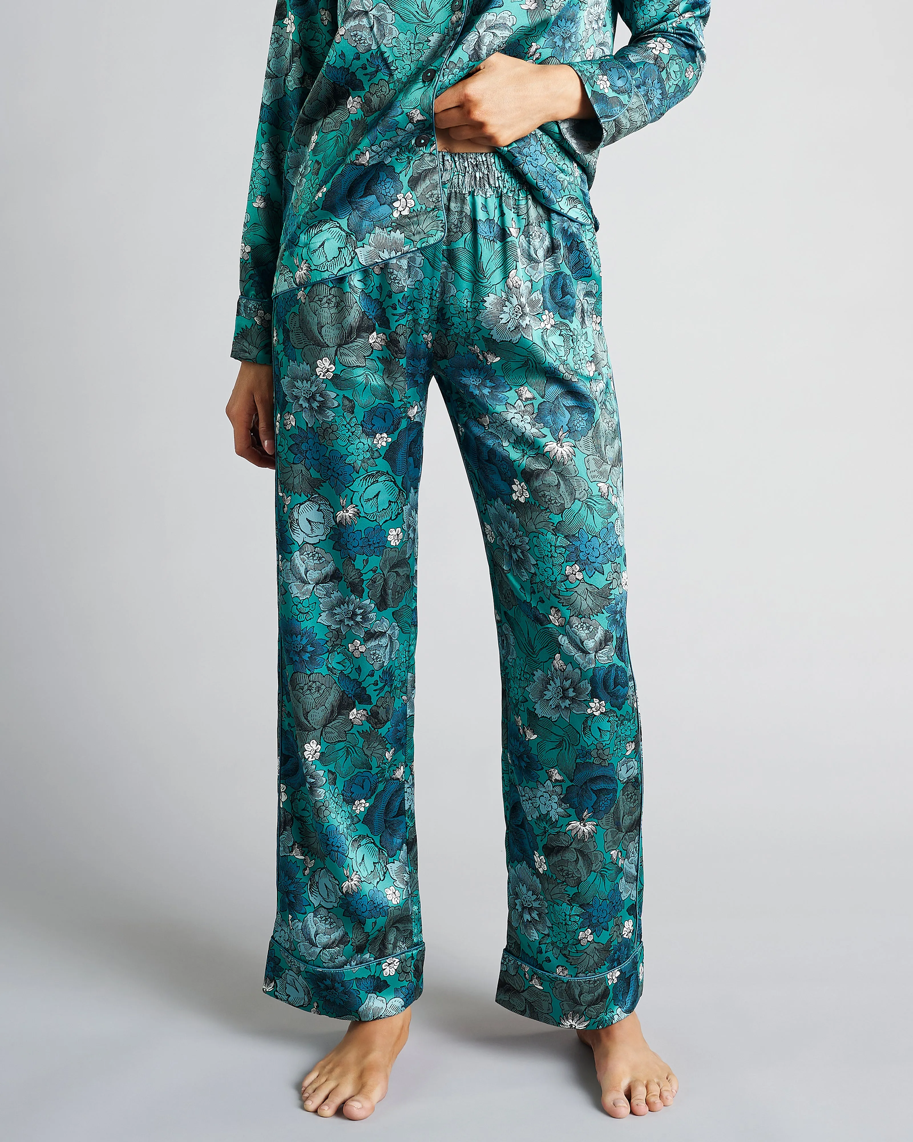 Jardin de Nuit Silk Pajamas