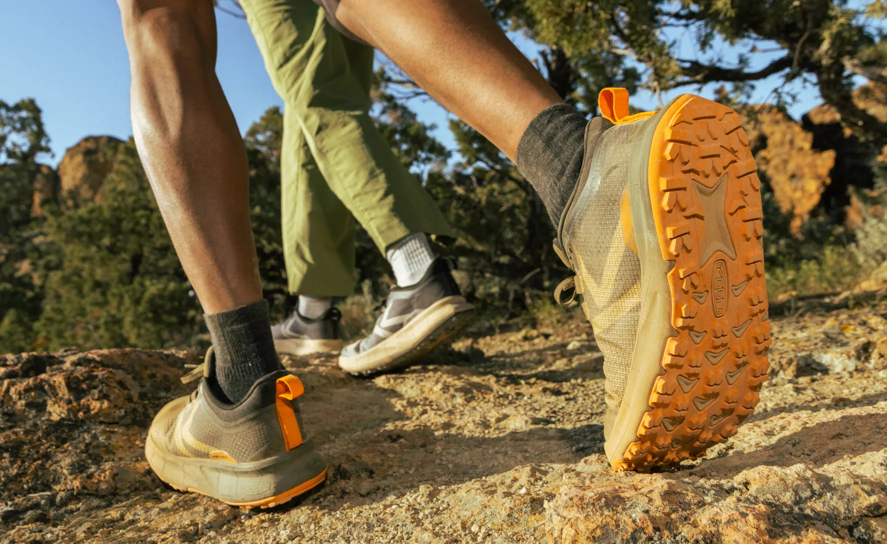 Women's 450 Dirt Hiking Shoe  |  Lichen/Pale Banana